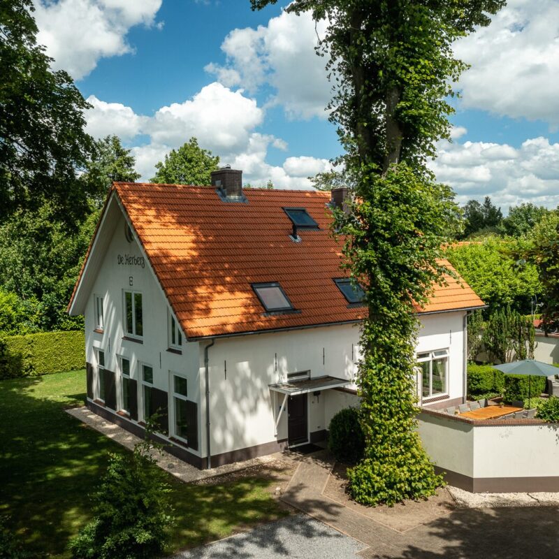 Schitterende 20-persoons Groepsaccommodatie op de Veluwe