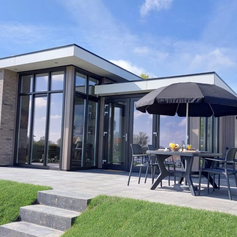 Moderne vakantiewoning voor 4 personen op de Rhederlaagse Meren met Sauna