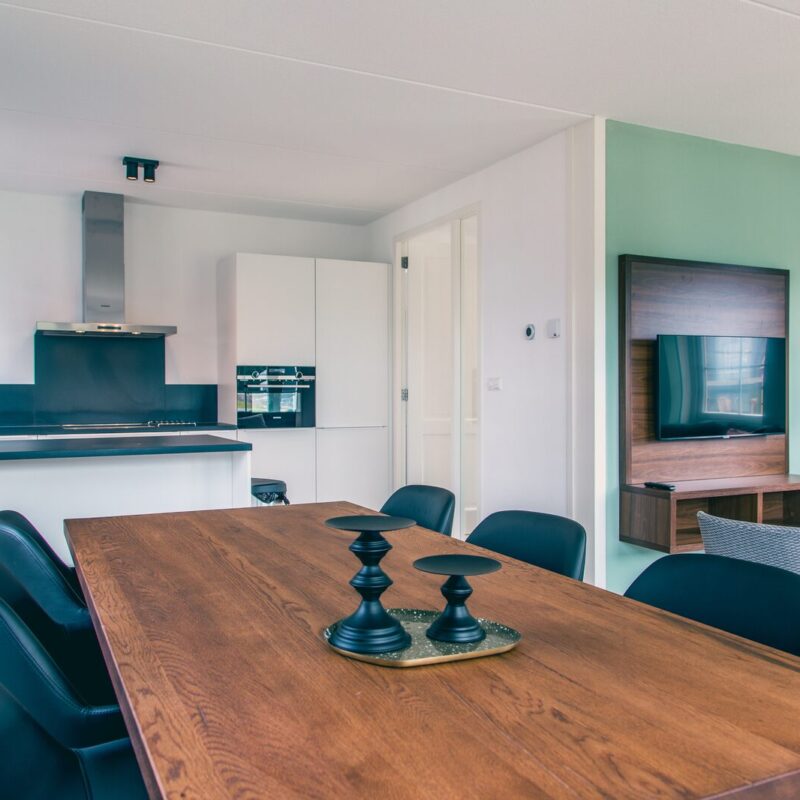 Bungalowparkzuiderzee - Watervilla Wellness Deluxe Sauna & Jacuzzi (6 pers.)