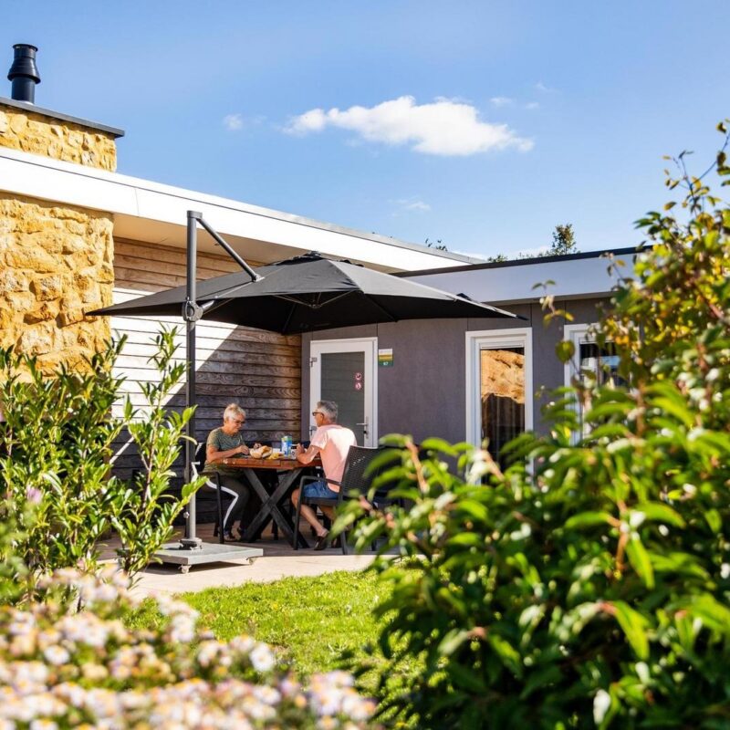 Vakantiehuis Ravenbosch Royaal met bubbelbad, sfeerhaard en tuinhuis - 5 persoons