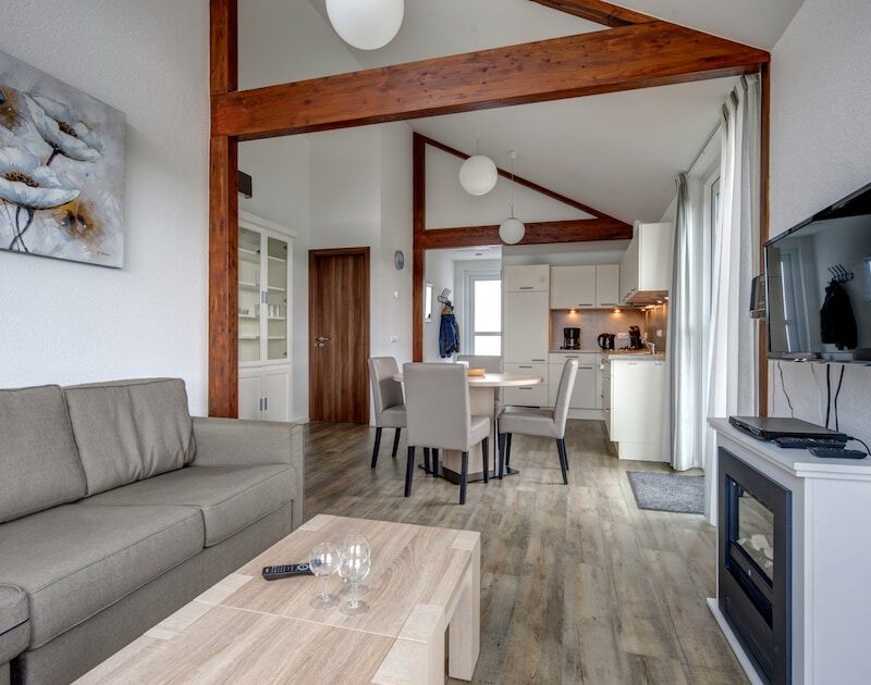 Roompot | Eifelpark Kronenburger See | Waldhaus 4 Luxe