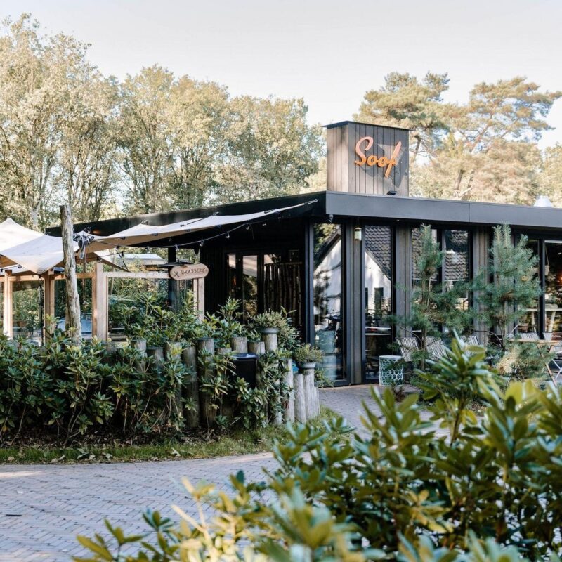 Luxe Waterlodge met hottub - 4 persoons