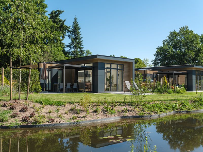 Essenburgh Comfort met Hottub - 6 personen